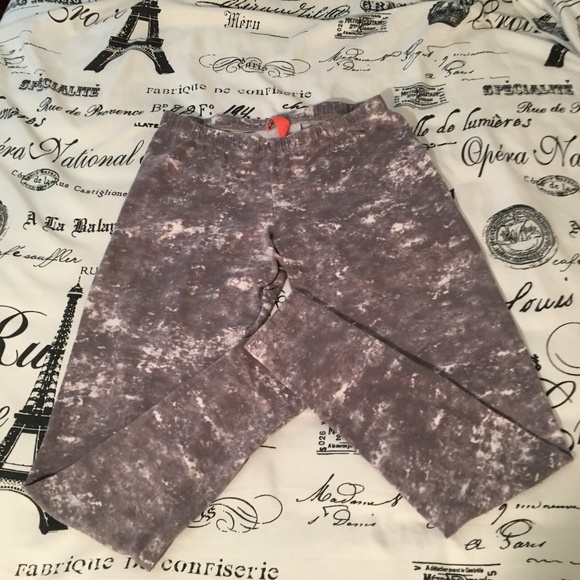 3 for $15 Sale: Soul Cake Cement Tie-Dye Leggings - Picture 2 of 5
